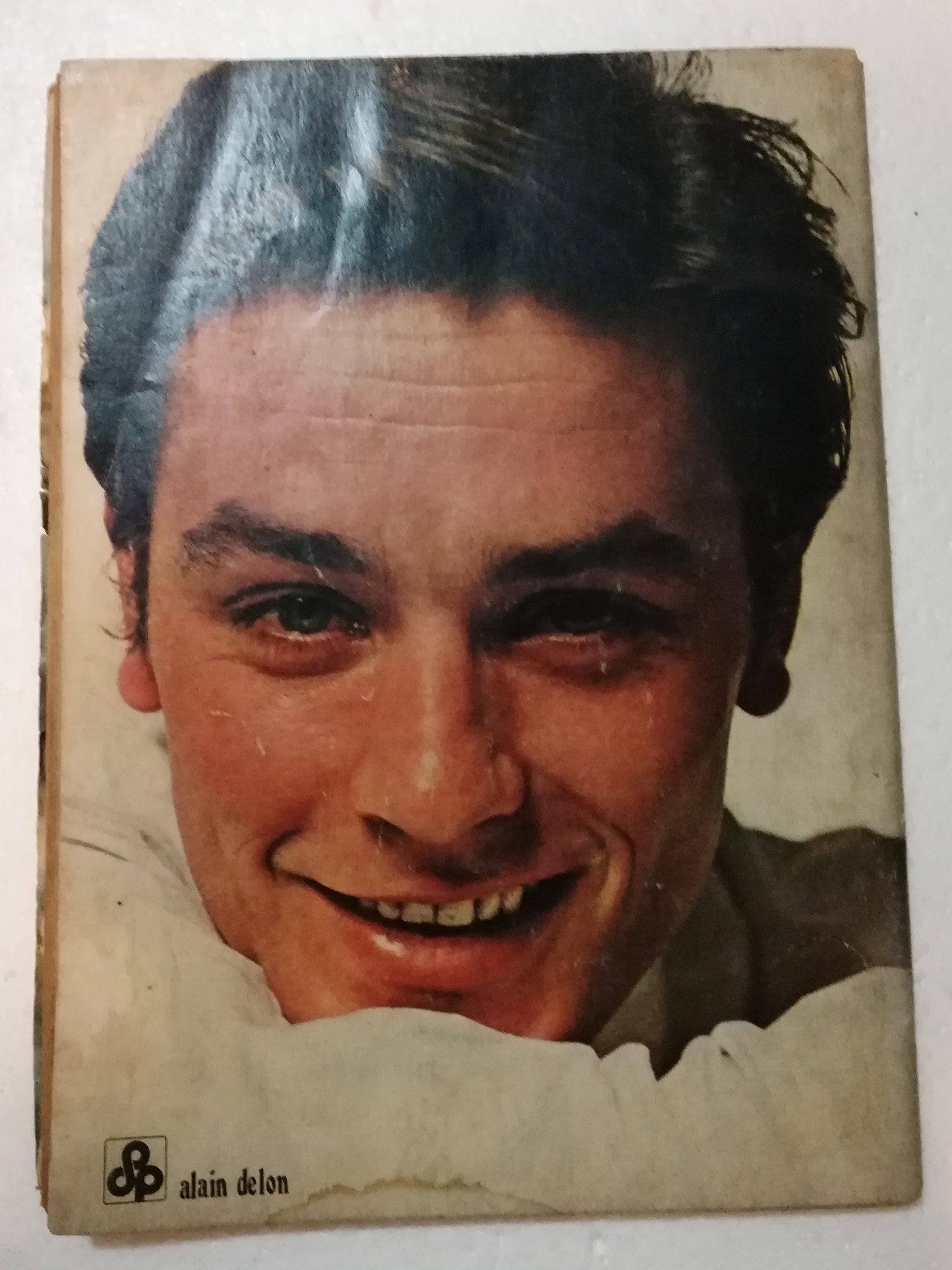 นิตยสารเก่า ปก7 บาท เรวดียุครุ่งอรุณ STARPICS mark lester , Little Adventurer ปกหลัง Alain Delon