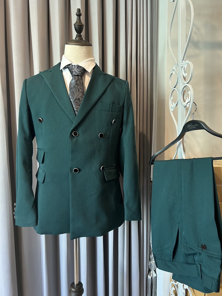 เช่า ชุดสูทชาย สีเขียวเข้ม 4 กระดุม เซต 2 ชิ้น(ไม่มีเสื้อกั๊ก)
