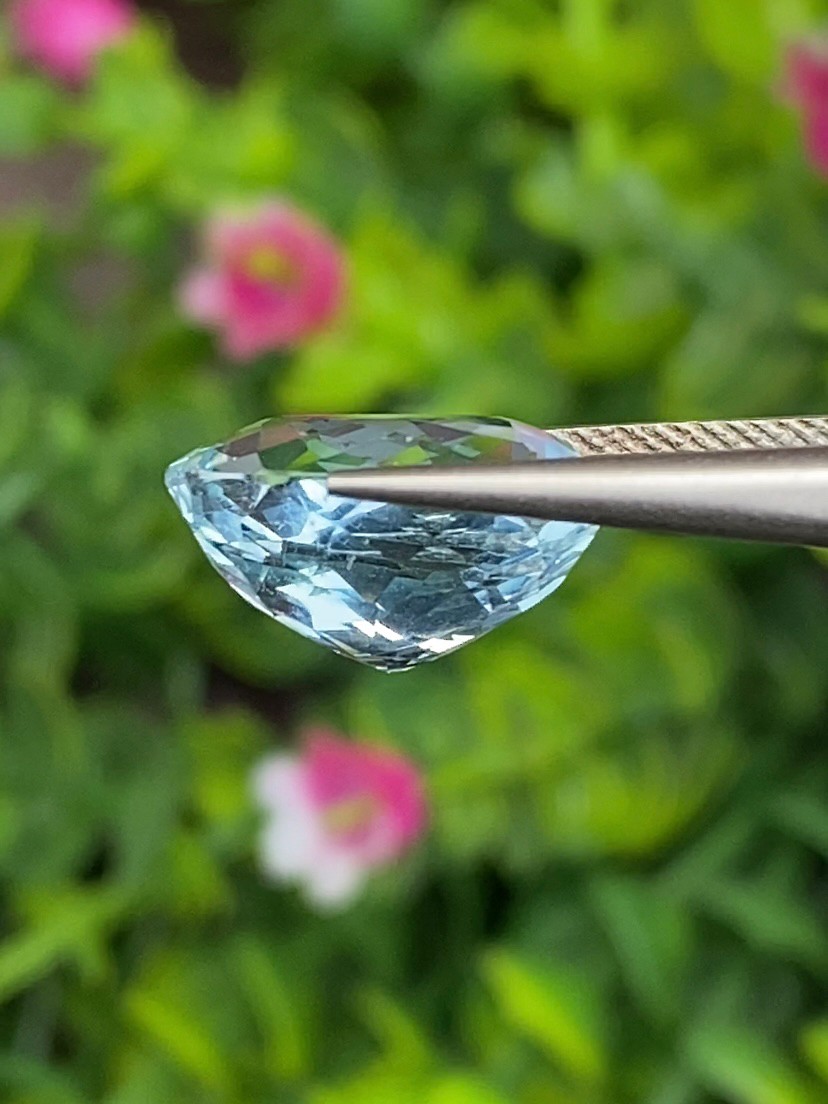 พลอย อความารีน Aquamarine 6.93 กะรัต (Cts.) พร้อมใบเซอร์ พลอยแท้ อัญมณีมงคลประจําวันเกิด เครื่องประดับพลอย
