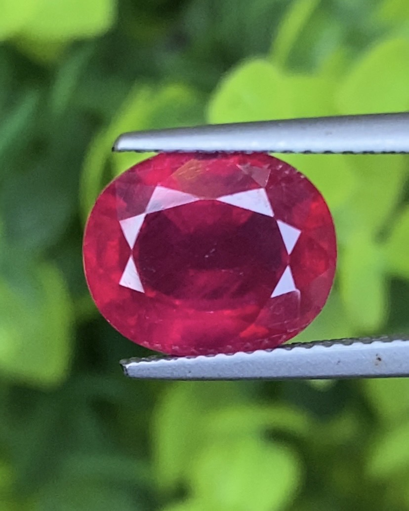 Ruby Sapphire 5.30 Cts. Natural Sapphire
