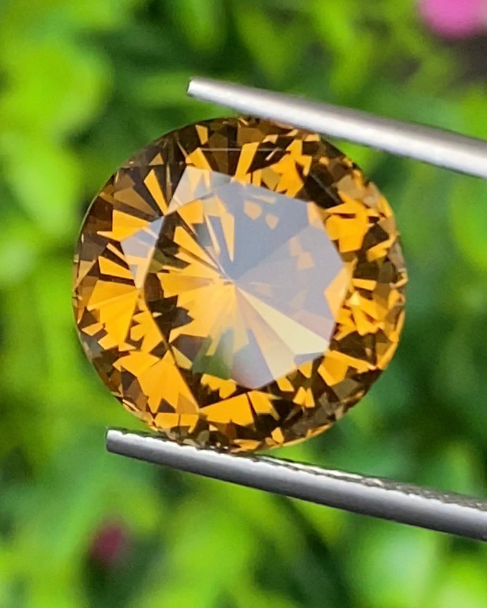 พลอย ซิทริน Citrine 10.22 กะรัต (Cts.) พลอยแท้ อัญมณีมงคลประจําวันเกิด เครื่องประดับพลอย