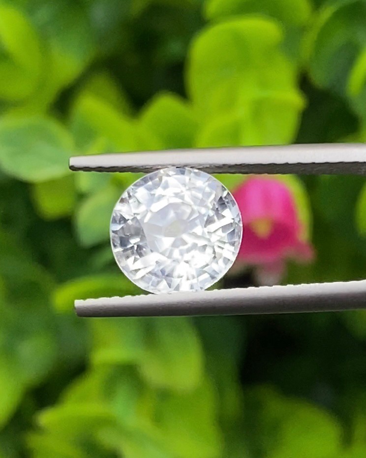 พลอย เพทาย Natural Zircon 4.17 กะรัต (Cts.) พร้อมใบเซอร์ พลอยแท้ อัญมณีมงคลประจําวันเกิด เครื่องประดับพลอย