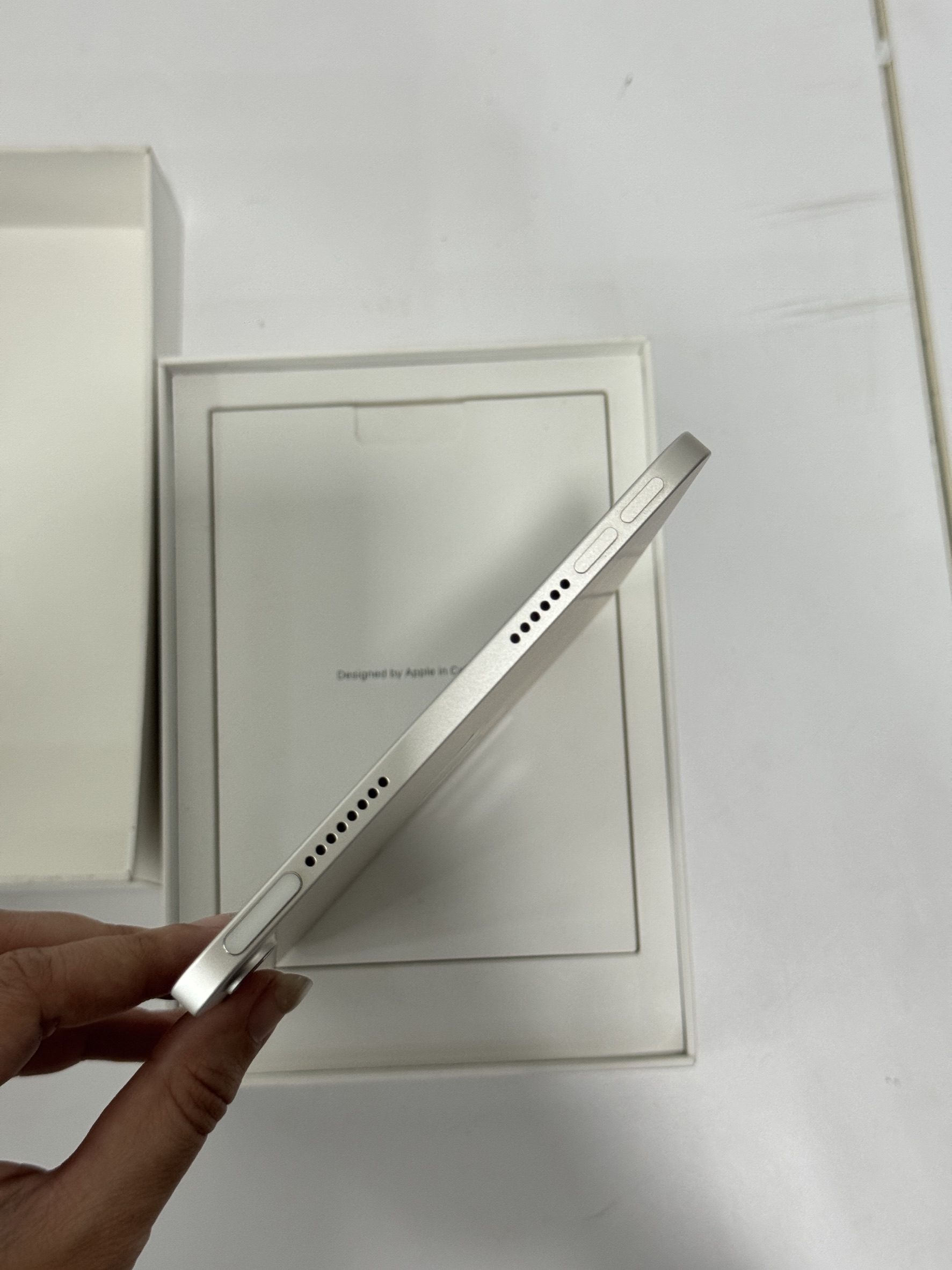 Apple iPad Mini Gen6 64GB ตำหนิ จอมีรอย ไม่มีสายชาร์จ