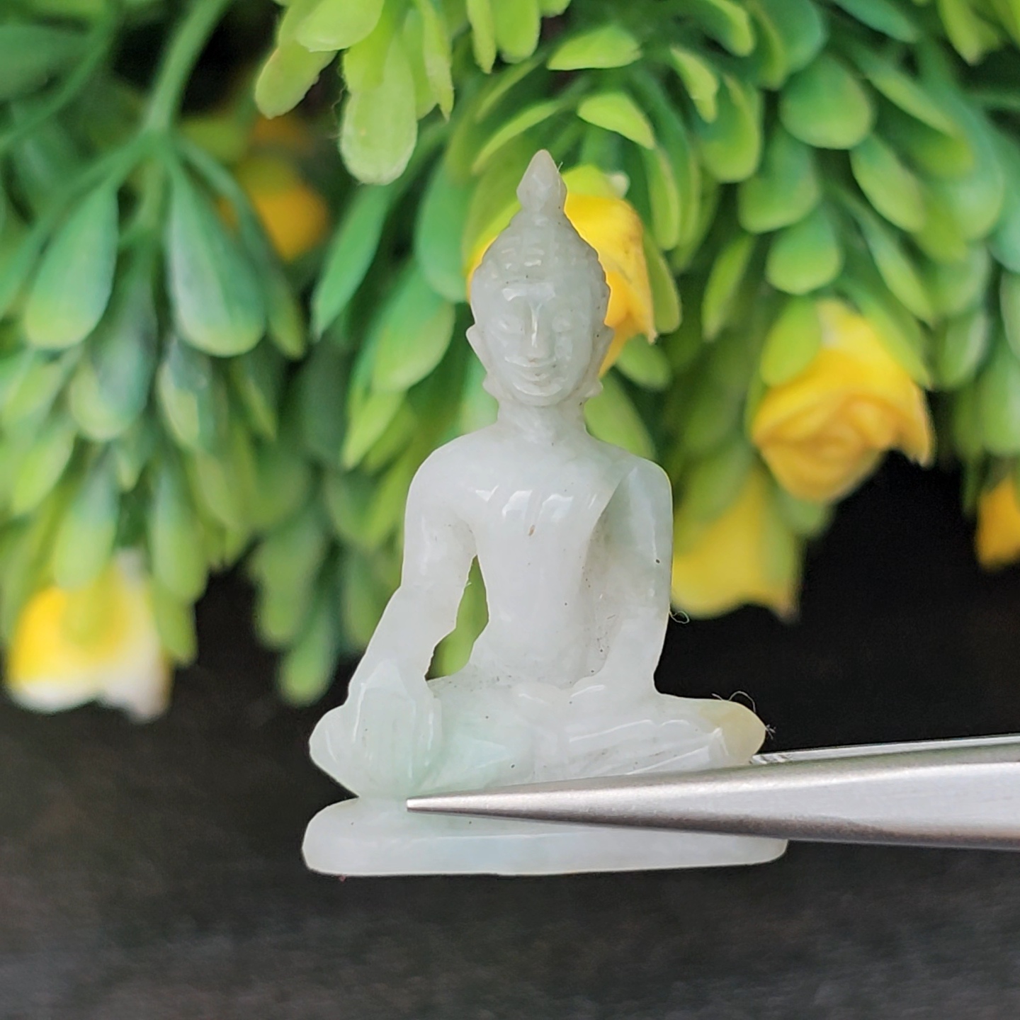 หยก แกะสลัก รูป พระ (Burmese jadeite) 21.9 กะรัต (cts.) หยก พม่า แท้