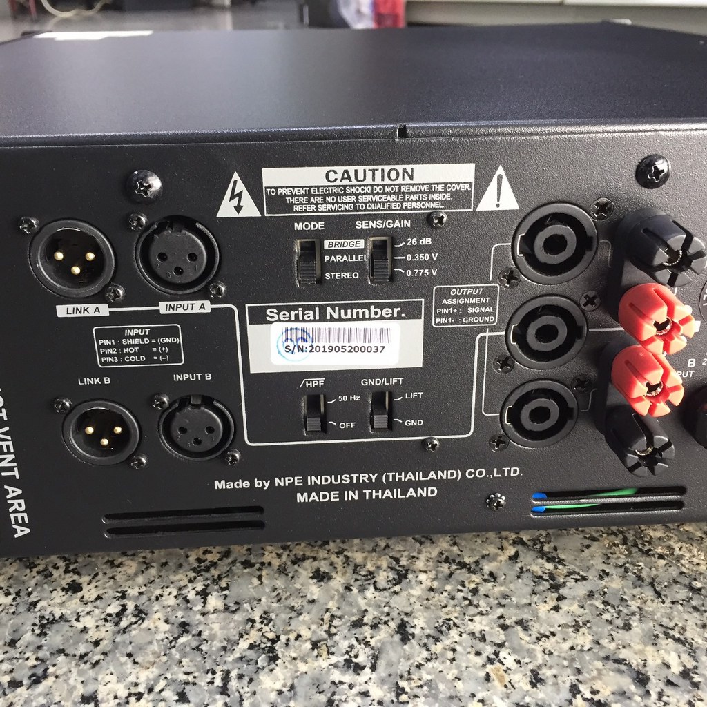 NPE C-1800 เพาเวอร์แอมป์