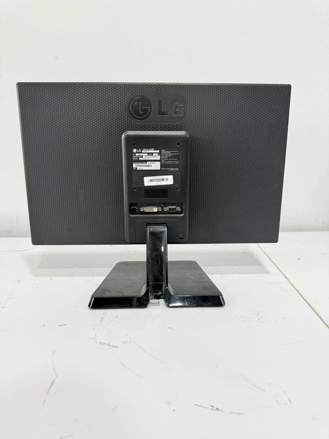 จอคอมพิวเตอร์ LG 20M37D-B 19.5-inch ไม่มี adapter จอสวยใช้งานได้ปกติ