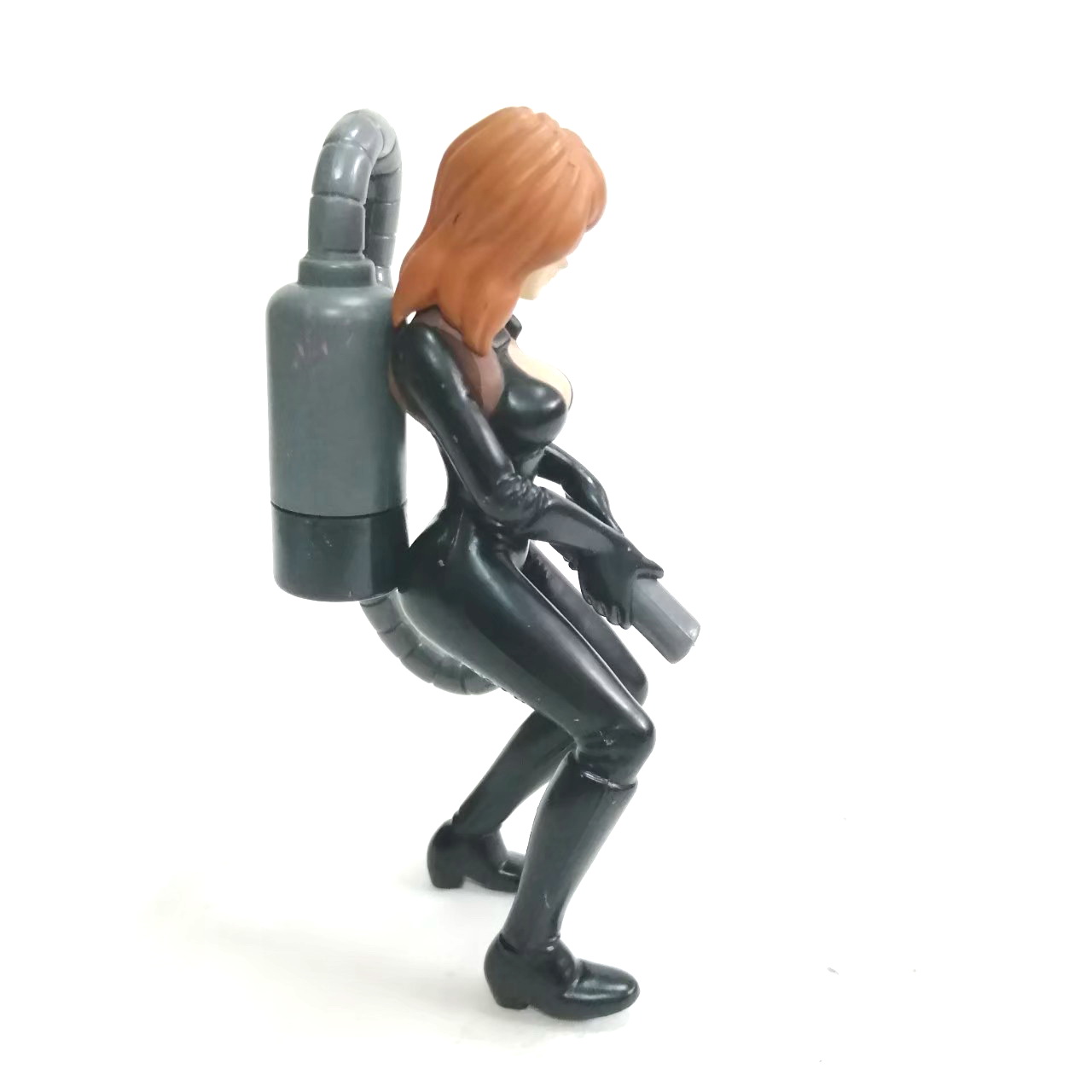 ขนาด 5-5.5นิ้วฟิกเกอร์ยางตัน ฟูจิโกะนางเอกจากเรื่องลูแปงที่3ไม่มีฐานไม่พบบ่อย มือสองมีรอยบ้าง ของมีตามภาพ ไม่หัก *** ไม่กาว