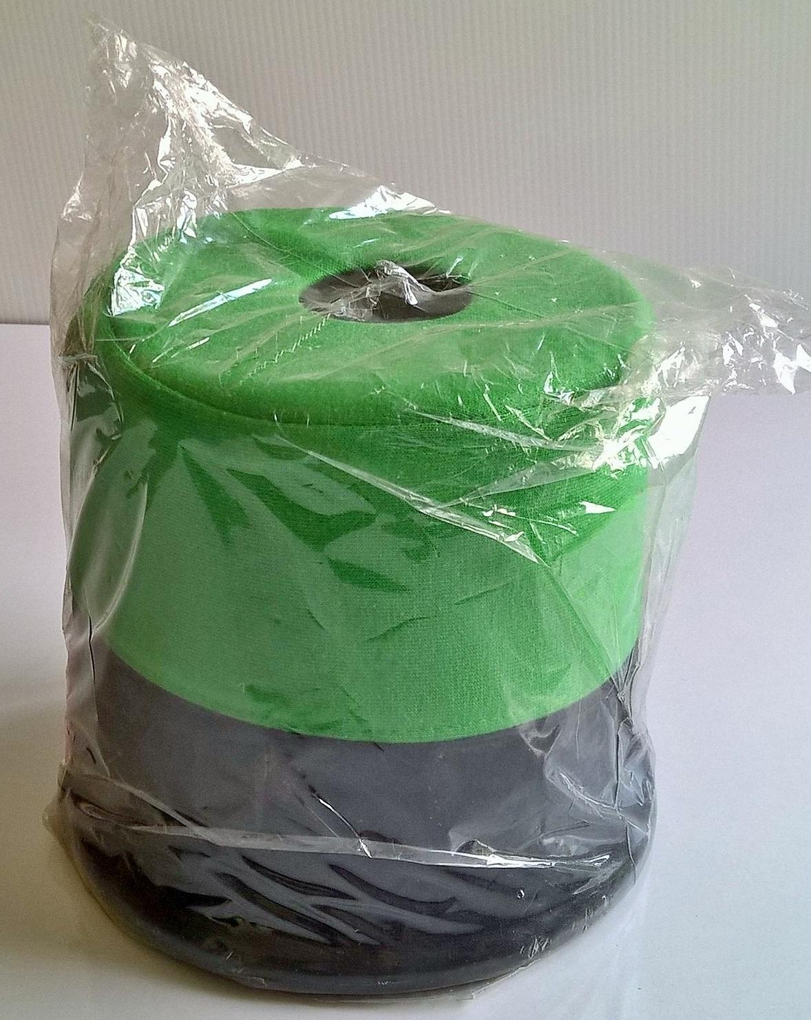 ขายกลอ่งใส่ทิชชู่แบบกลม ลายไอ้มดแดง Masked Rider ของแท้ สีเขียว ดำ ถุงชำรุดบริเวณด้านบน ตามภาพ