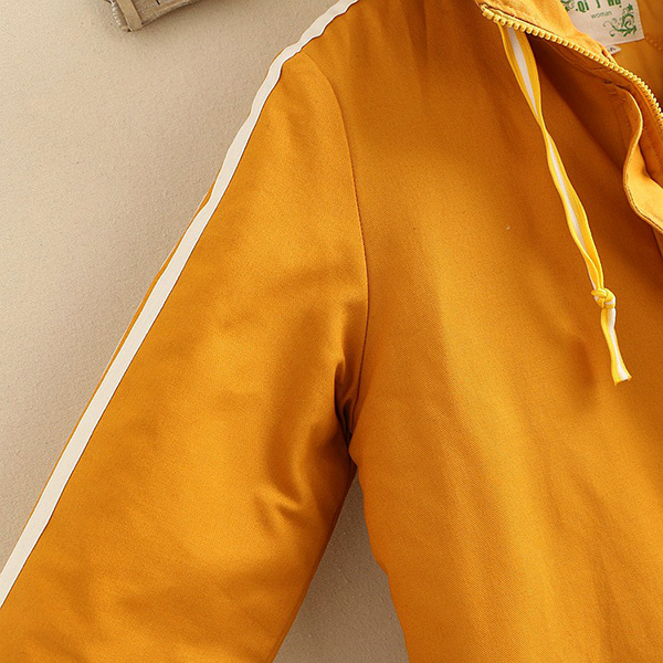 เสื้อโค้ทกันหนาวสีเหลือง มีฮู้ด แต่งกระเป๋าปักลายชีสน่ารัก (12365LM)