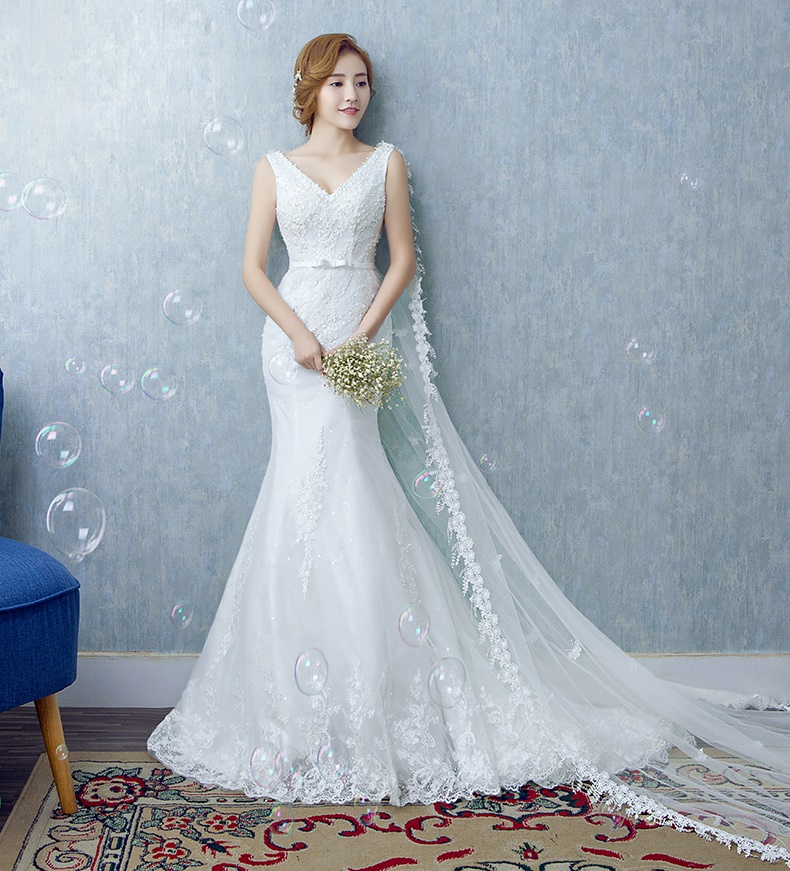 ชุดแต่งงาน แขนกุด ทรงหางปลา เชือกผูกหลัง