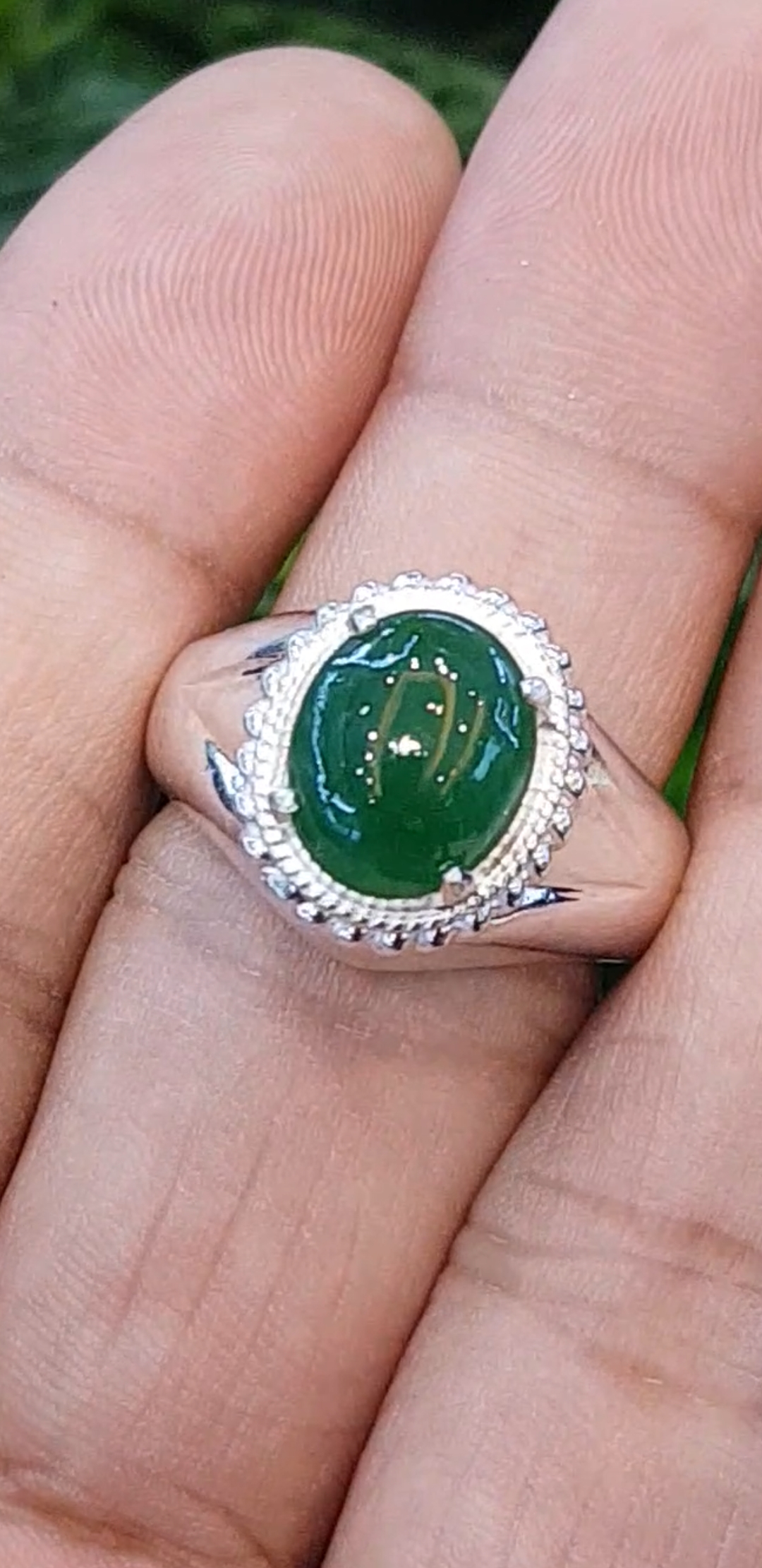 หยก พม่า แท้ Jade แหวนหยก 翡翠戒指 (Jadeite ring) 3.03 กะรัต (Cts.) (Size) 60ดิบ ไม่ผ่านการปรับปรุง (Type A) พม่า (Myanmar)