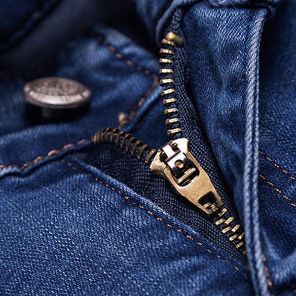 กางเกงยีนส์ทรงสกินนี่ ขายาวแปดส่วน แต่งขาแนวเซอร์ (11932X)