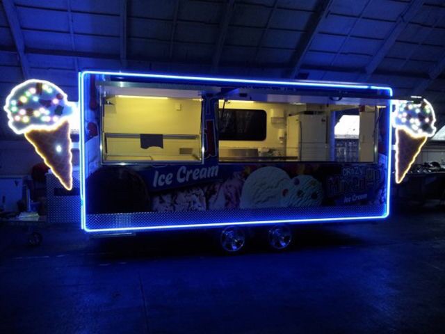 ป้านนีออนดัด ติดตั้ง ร้าน Ice Cream