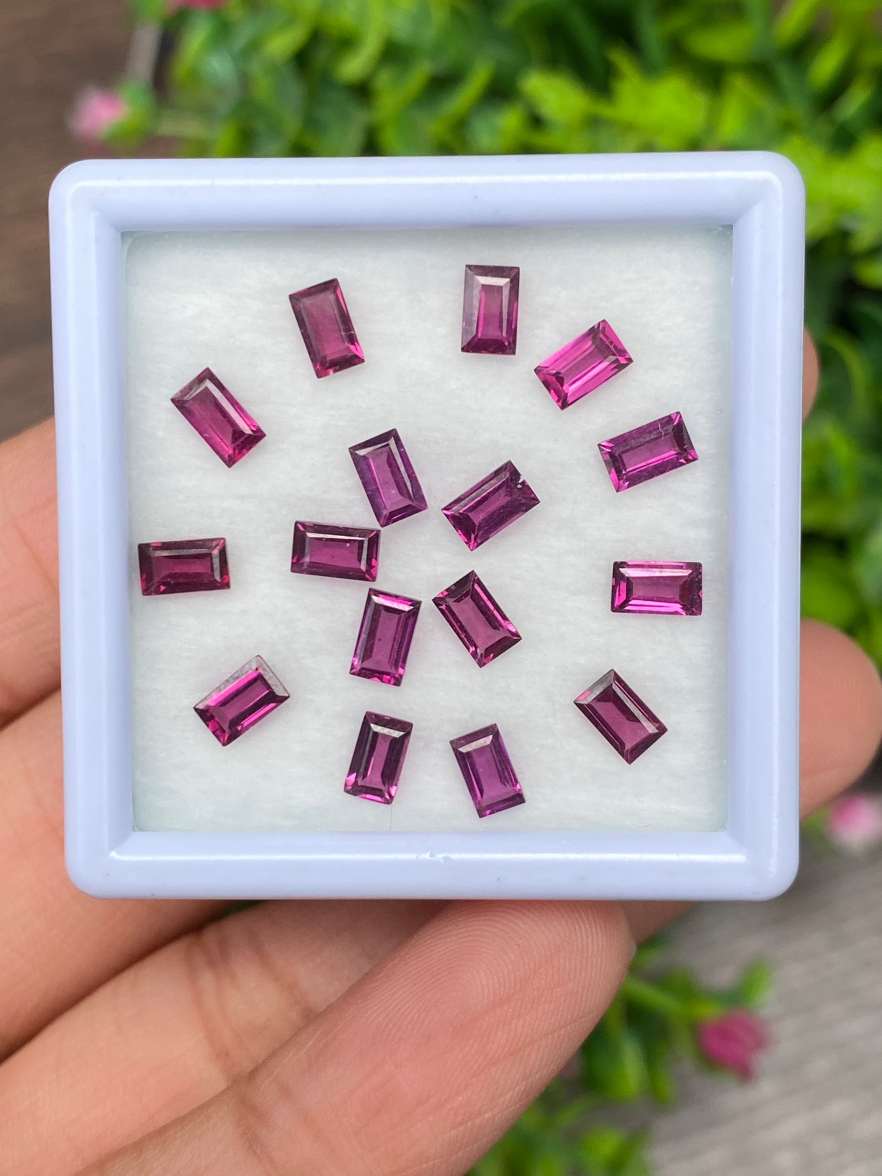 พลอย โรโดไลต์ กาเน็ท Rhodolite Garnet 16 เม็ด Pcs. 5.77 กะรัต Cts.พลอยแท้ อัญมณีมงคลประจําวันเกิด เครื่องประดับพลอย