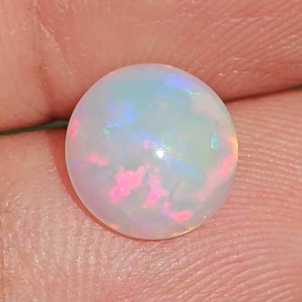 พลอย ไวท์ โอปอล White Opal 1.45 กะรัต (Cts.) พลอยแท้ อัญมณีมงคลประจําวันเกิด เครื่องประดับพลอย