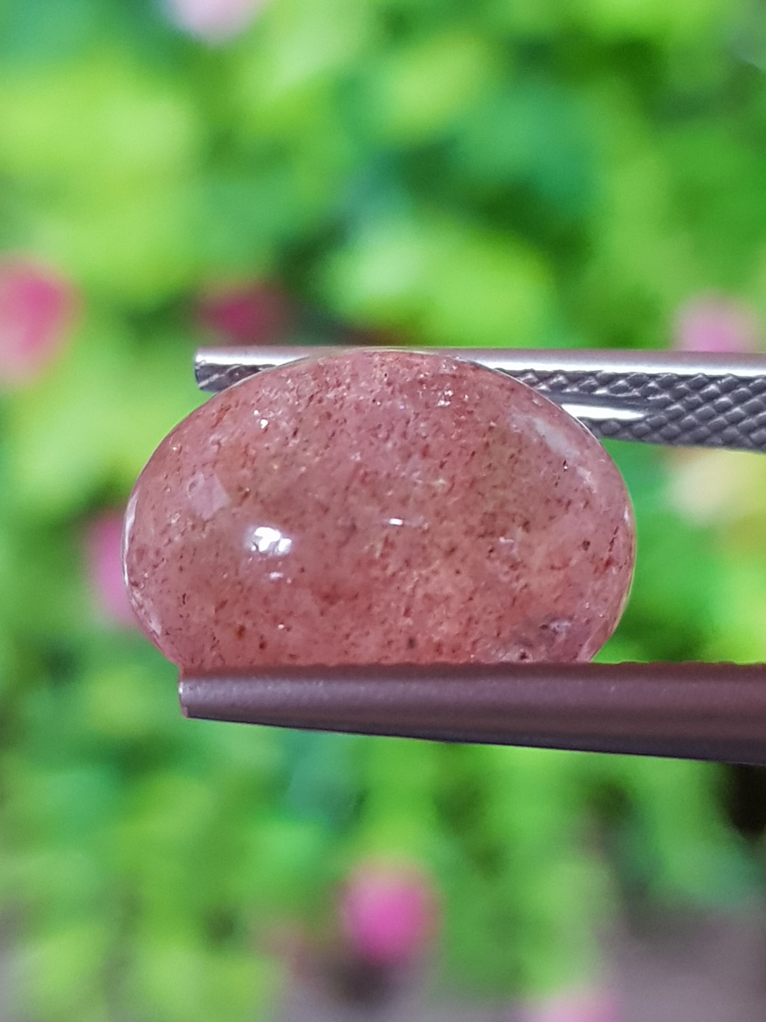 พลอย สตอเบอรี่ ควอตซ์ Strawberry Quartz 7.32 กะรัต (Cts.) พลอยแท้ อัญมณีมงคลประจําวันเกิด เครื่องประดับพลอย