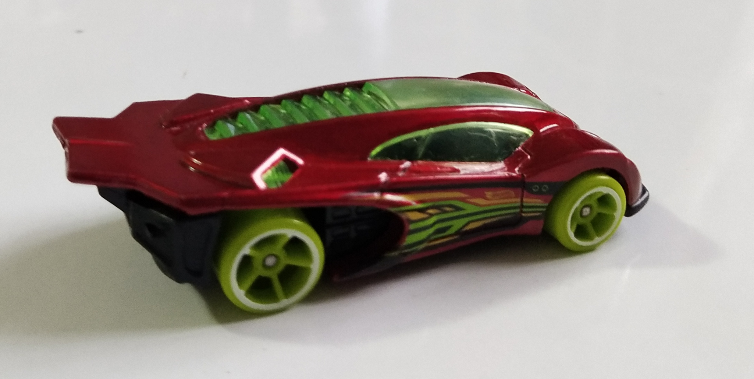 ของเล่น ของสะสม **ไม่มีแพ็ค รถเหล็ก Die cast car, Side Draft จาก ฮ็อทวีท, แมทเทล 2014 รถสปอร์ตสีแดง -เขียว
