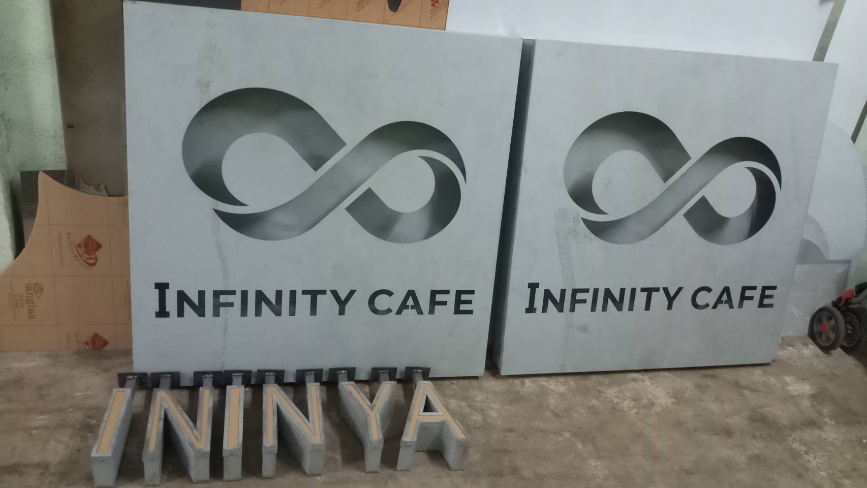 ป้ายกัดกรด