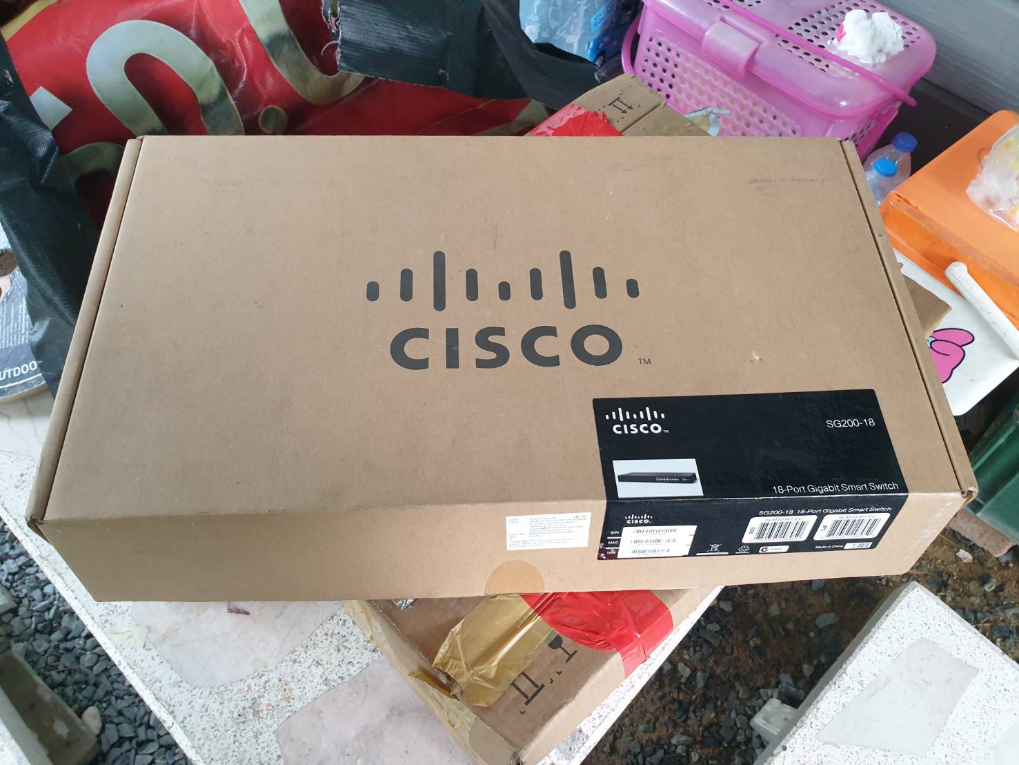 Cisco SG200-18 L2-Managed Switch 16 Port ความเร็ว Gigabit 2Port mini-Gbic รองรับ VLAN ควบคุมผ่าน Web ของใหม่
