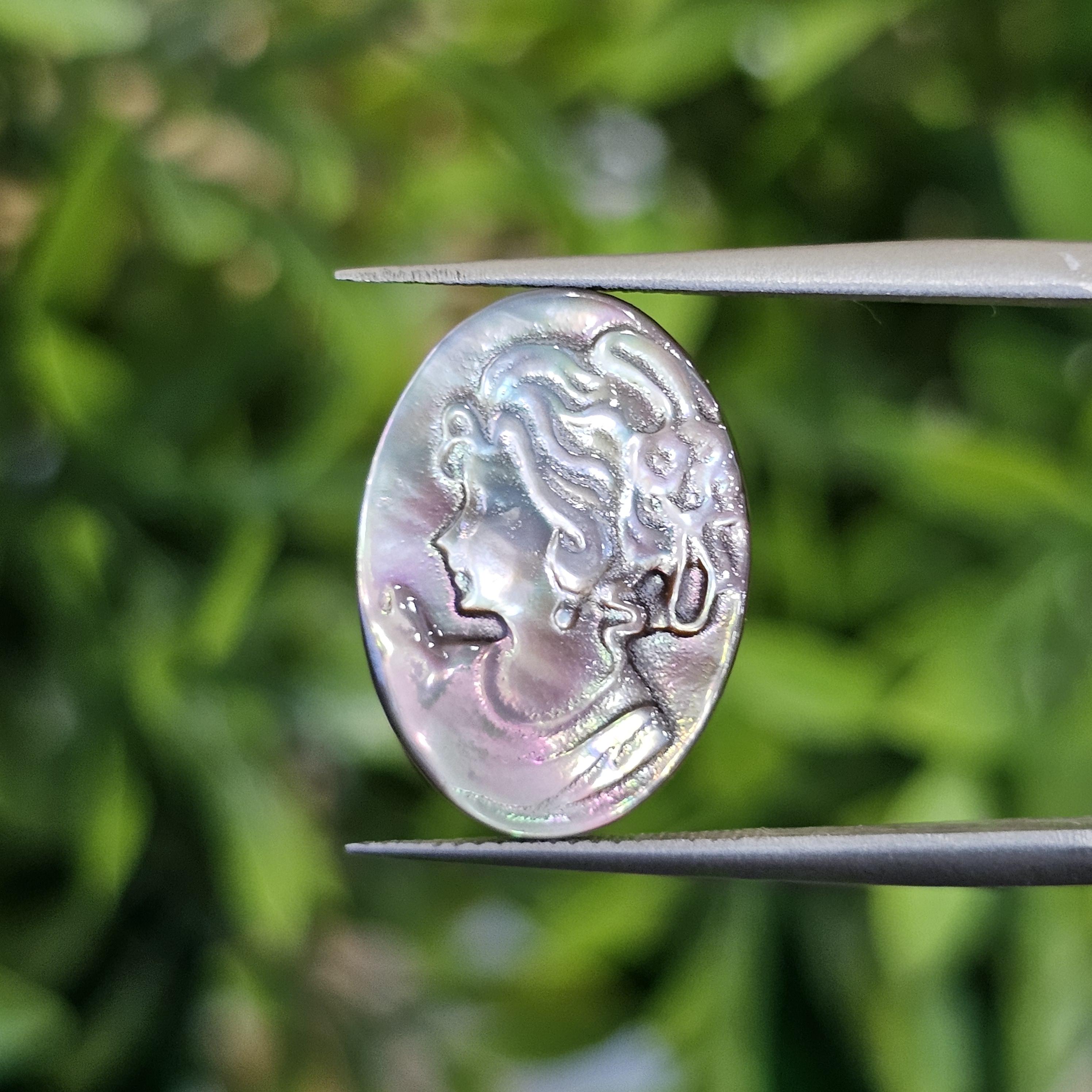 เปลือกหอยมุก แกะสลัก Pearl Shell Carved 3.19 กะรัต (Cts.)