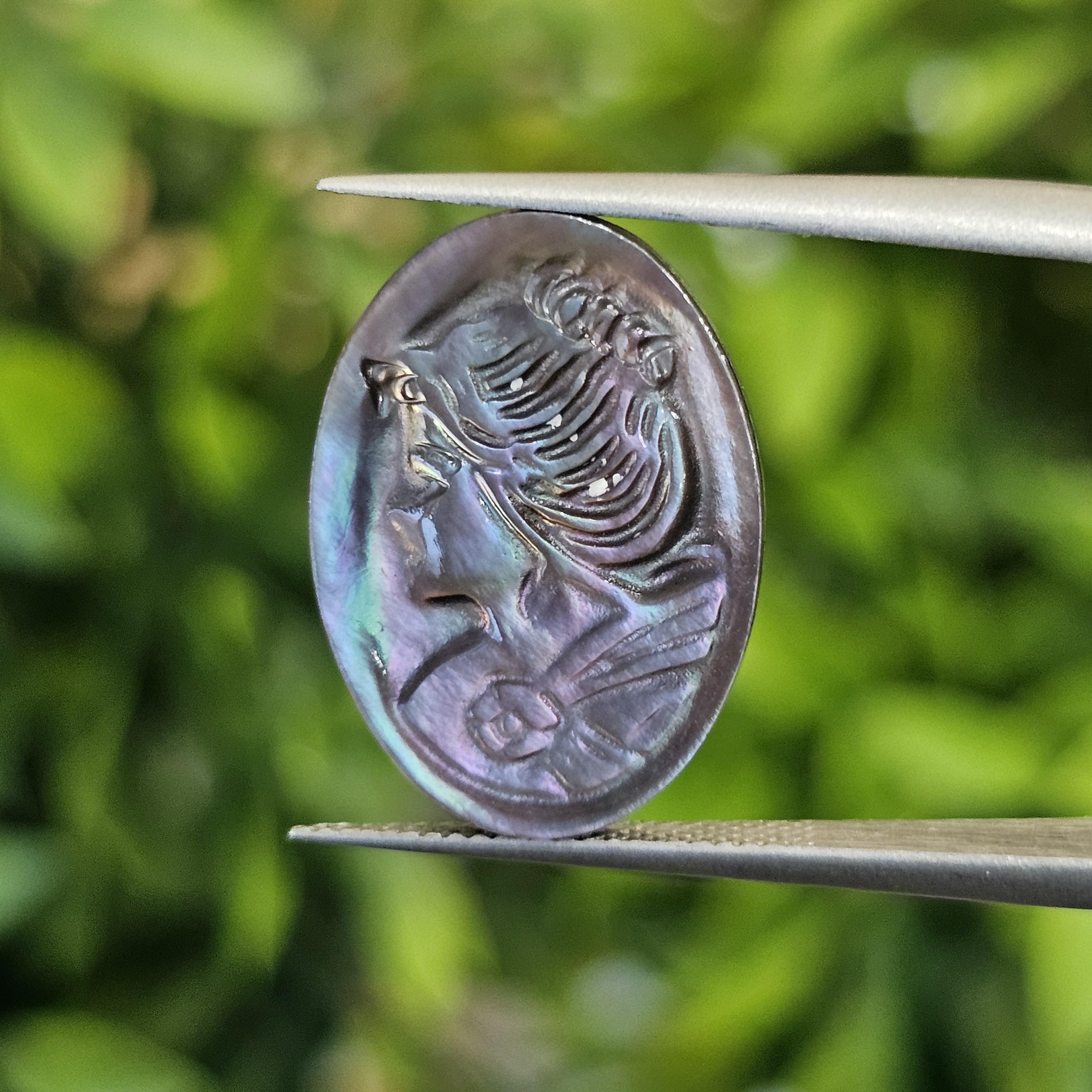 เปลือกหอยมุก แกะสลัก Pearl Shell Carved 3.59 กะรัต (Cts.)