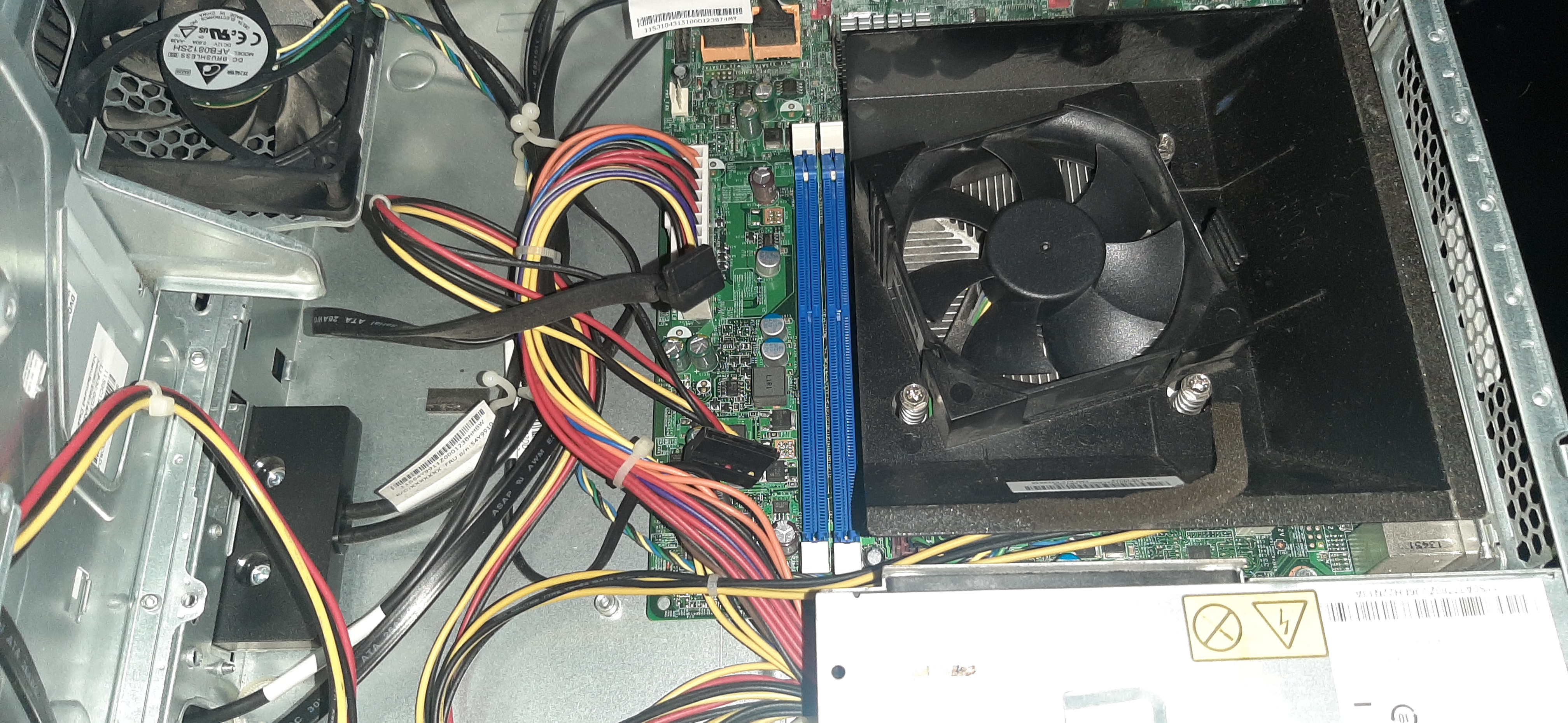 พีซีสภาพดี มือสอง ประกันร้าน Lenovo m72e SFF (Gen2) i3-2120 Ram8GB HDD500GB