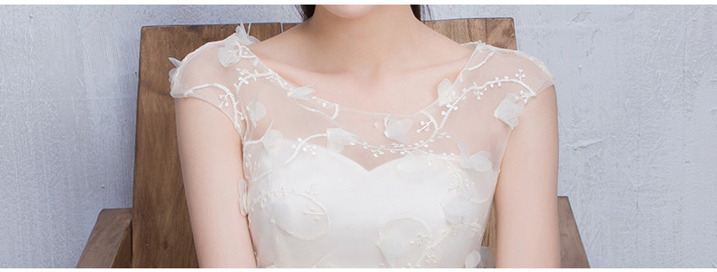 Pre-order ชุดเพื่อนเจ้าสาว สีครีม กระโปรงตาข่าย เชือกผูกหลัง