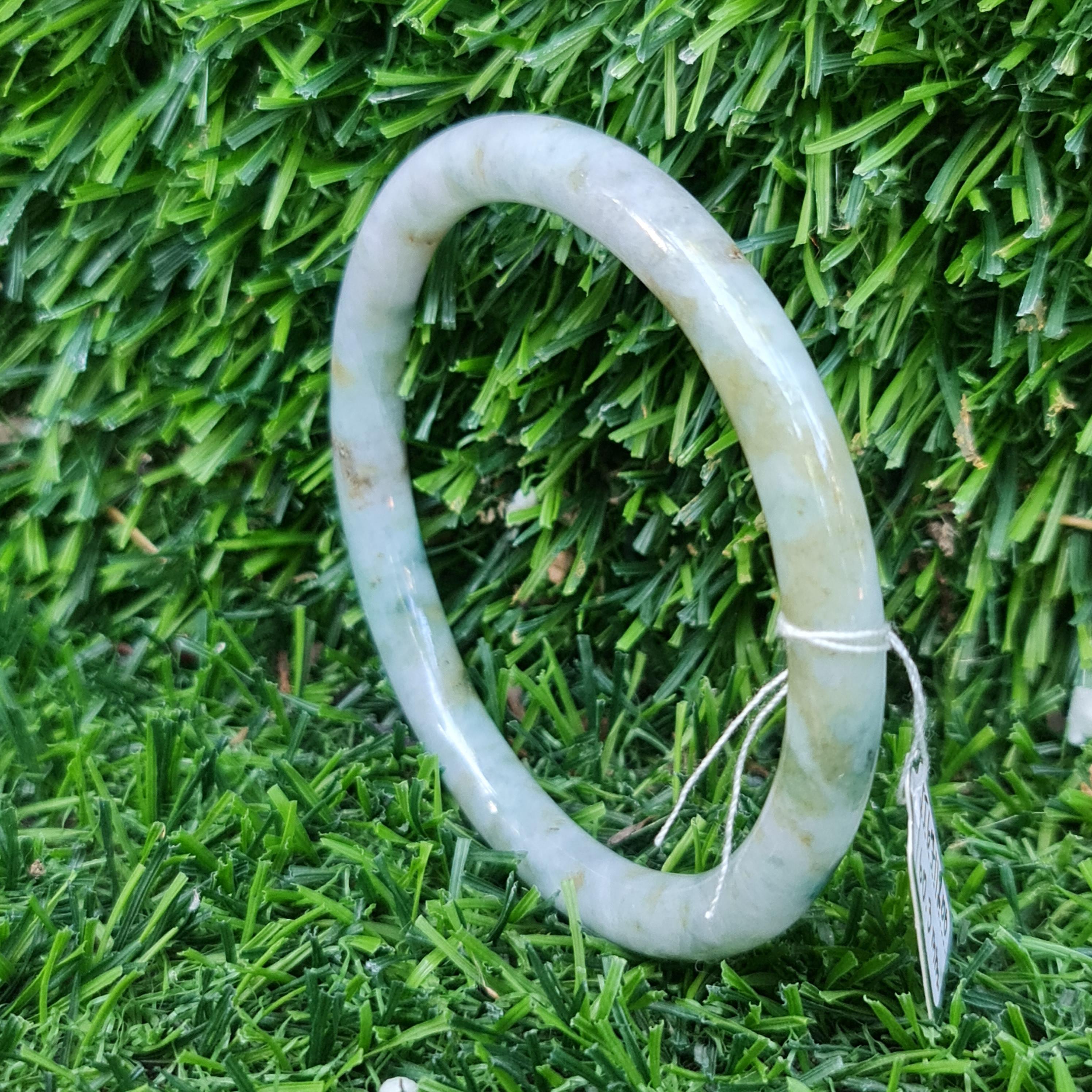 JT6711200 หยก พม่า แท้ Jade กำไลหยก 60.3 มม. (Jadeite bracelet) พม่า (Myanmar)