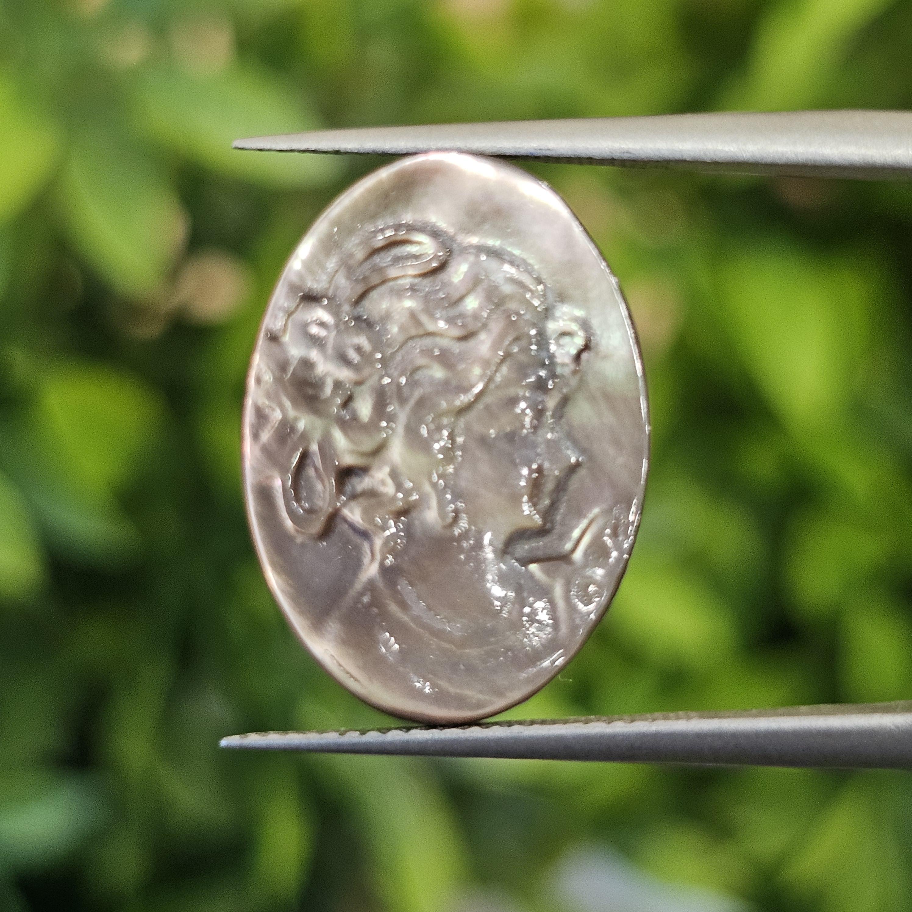 เปลือกหอยมุก แกะสลัก Pearl Shell Carved 3.34 กะรัต (Cts.)