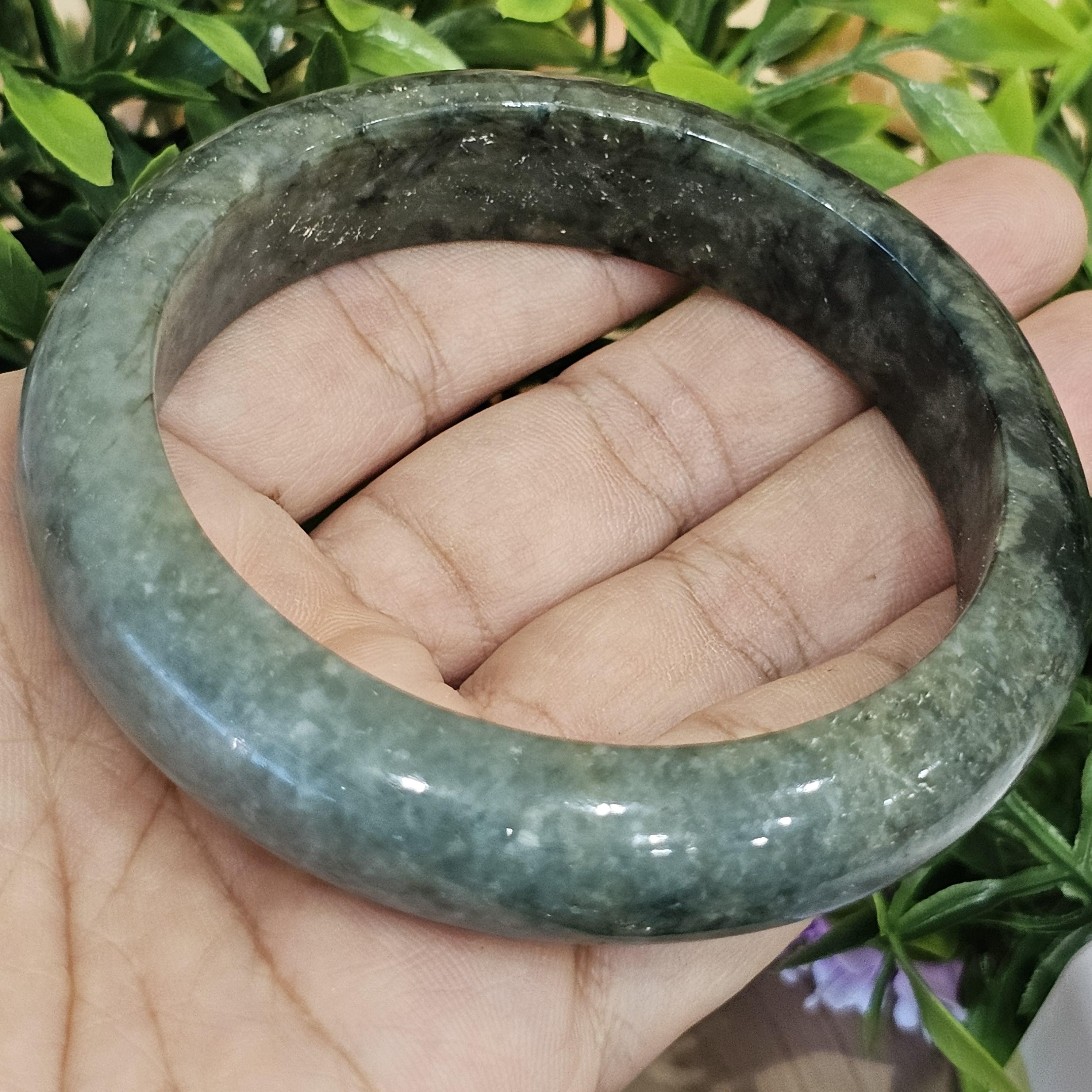 หยก พม่า แท้ Jade กำไลหยก (Jadeite bracelet) พม่า (Myanmar) 61.9 มม.