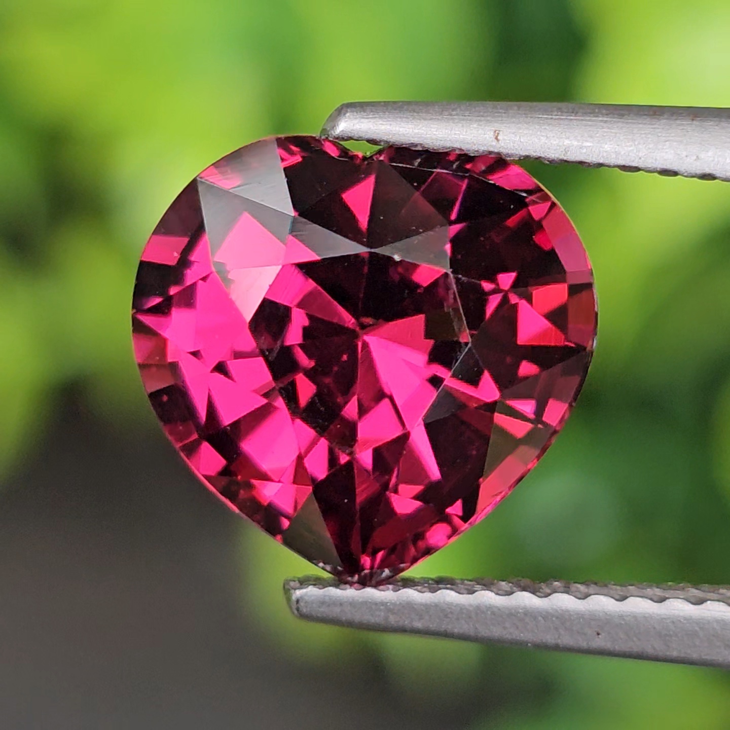 พลอย อุมบาไลต์ การ์เน็ต Umbalite Garnet 4.26 กะรัต (Cts.) ดิบ Unheated พร้อมใบเซอร์ AIG พลอยแท้ อัญมณีมงคลประจําวันเกิด เครื่องประดับพลอย