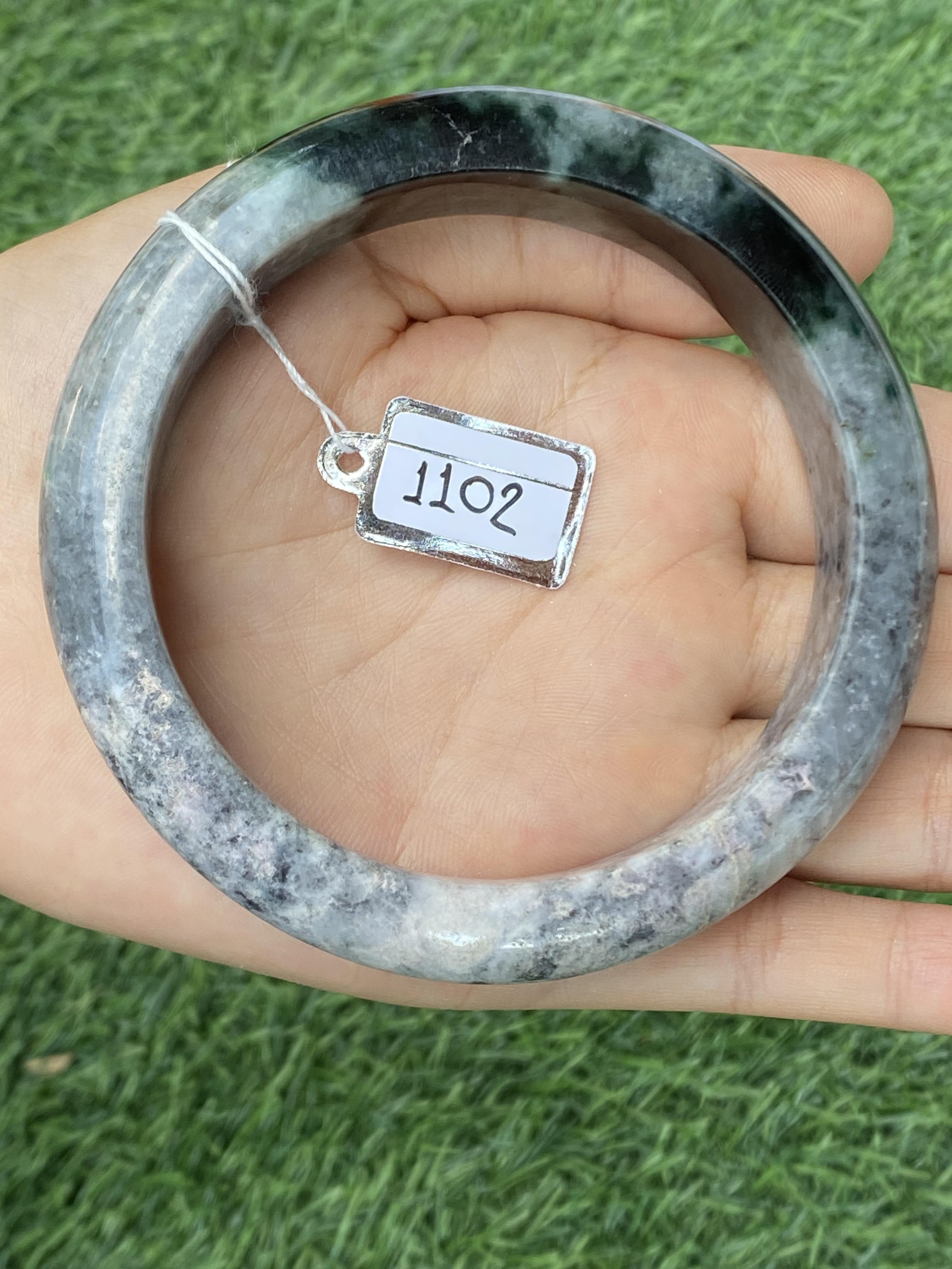 1102 หยก พม่า แท้ Jade กำไลหยก 65.8 มม. (Jadeite bracelet) พม่า (Myanmar)