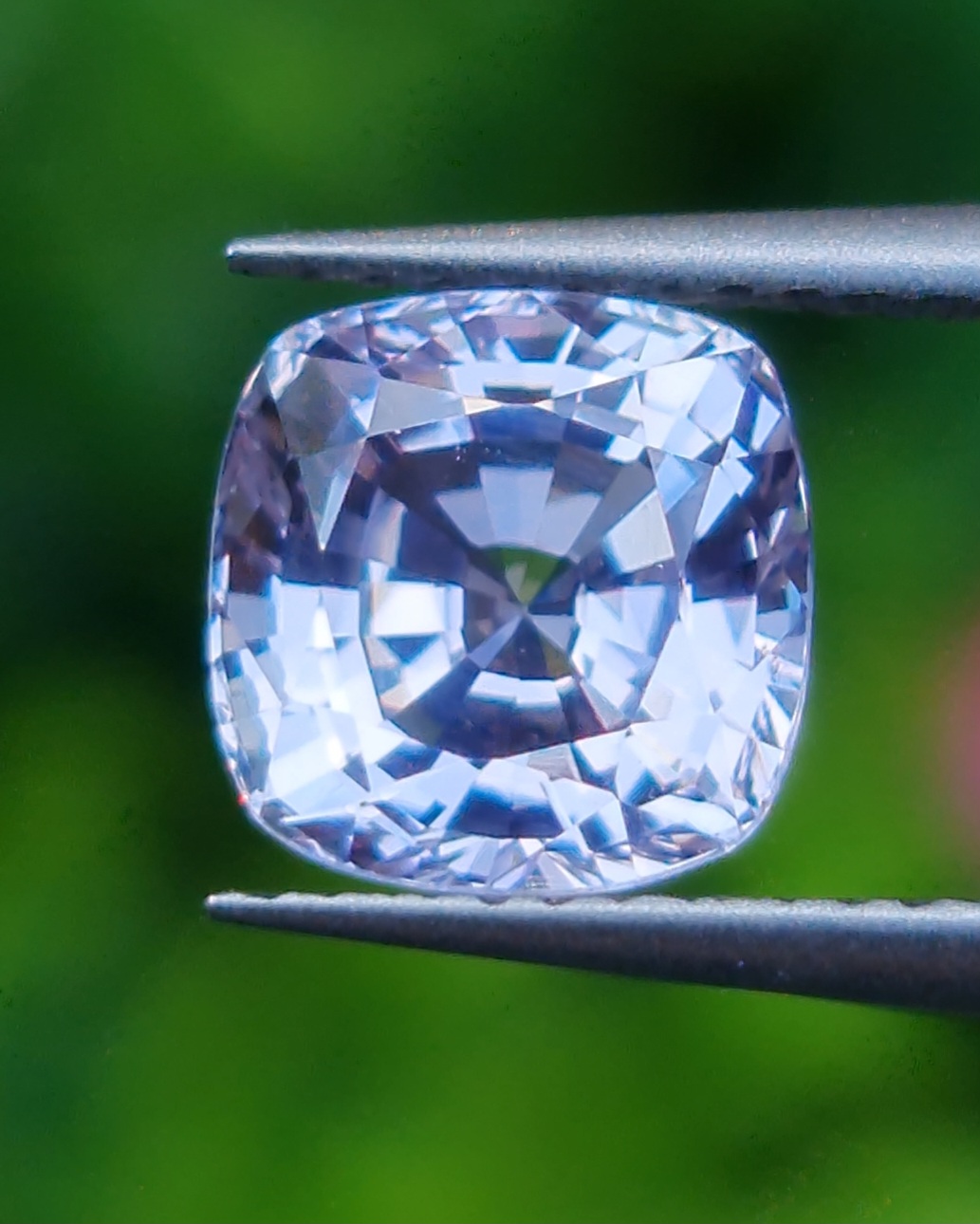 พลอย ขาว ไวท์ แซฟไฟร์ White Sapphire 1.85 กะรัต พลอยแท้ อัญมณีมงคลประจําวันเกิด เครื่องประดับพลอย