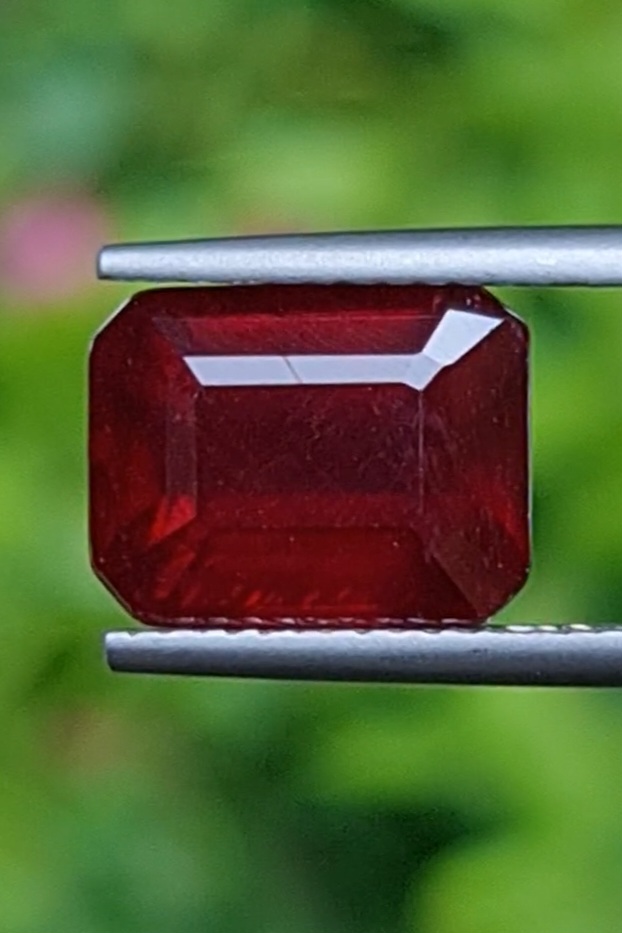 พลอย ทับทิม Ruby sapphire 6.10 กะรัต (Cts.) พลอยแท้ อัญมณีมงคลประจําวันเกิด เครื่องประดับพลอย