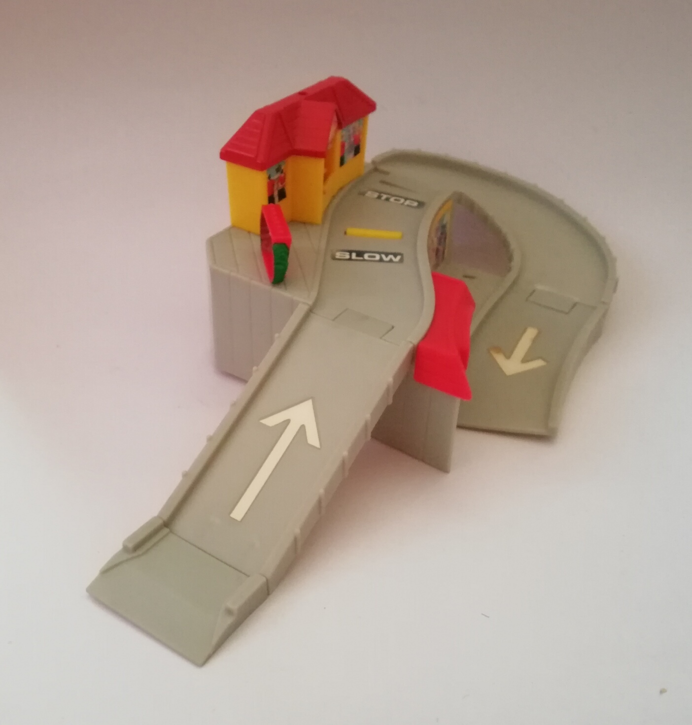 ของสะสม Mac Donal, Drive Through Station ใช้เล่นกับรถเหล็ก ขนาดประมาณ 1:64 ได้