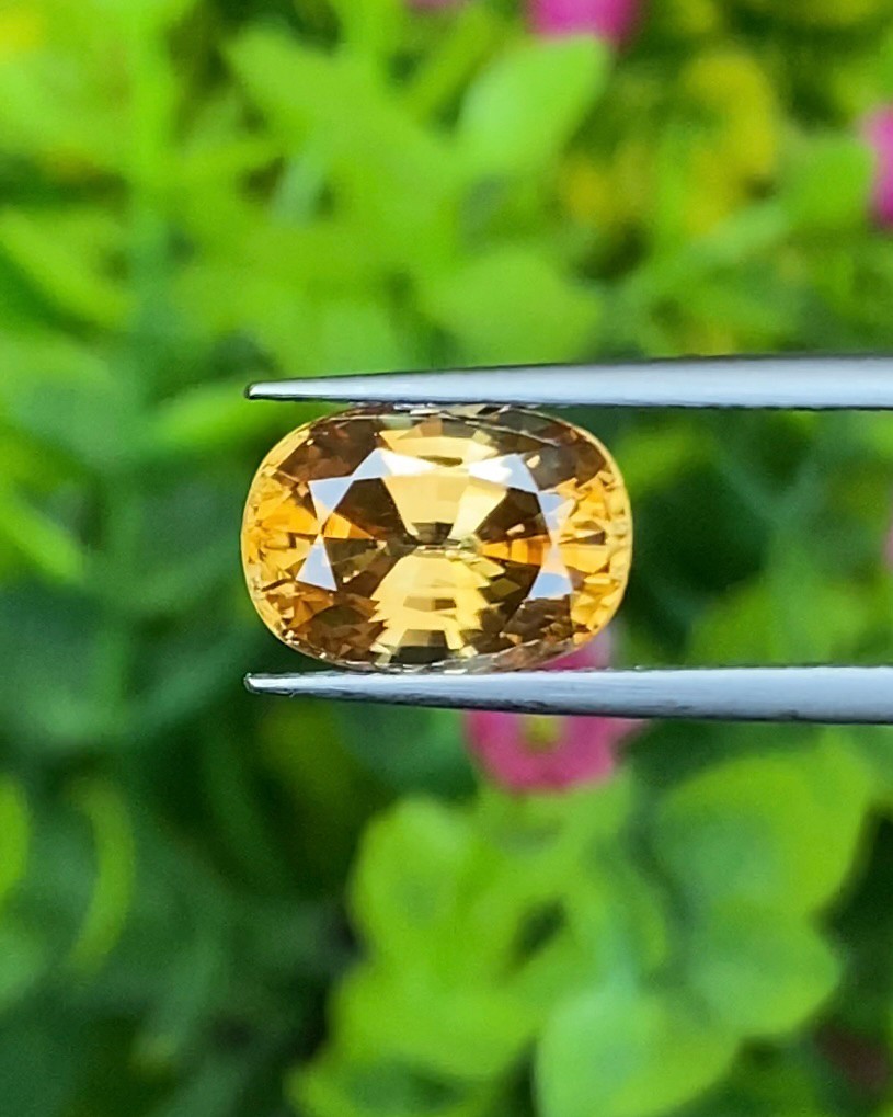 พลอย เพทาย Natural Zircon 5.00 กะรัต (Cts.) พลอยแท้อัญมณีมงคล ประจําวันเกิด เครื่องประดับพลอย