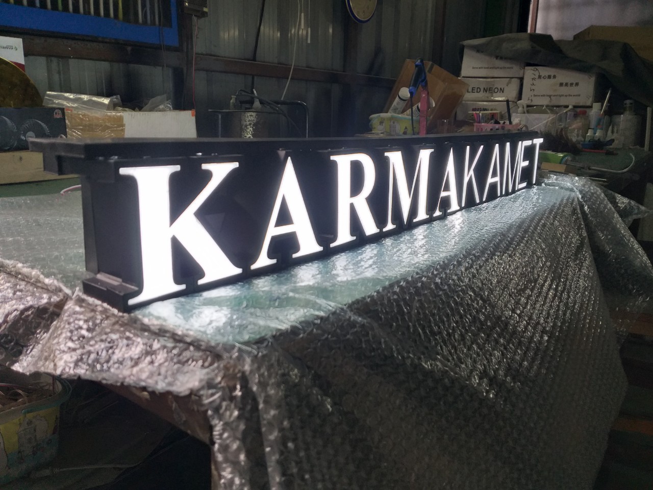 งานป้ายไฟ