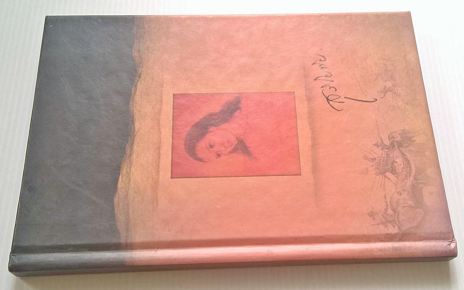 ขายหนังสือ"สุริโยทัย" โดย ไทยธนาคาร ..สมเด็จพระนางเจ้าฯ พระบรมราชินีนาถ ทรงสุบินถึงสมเด็จพระสุริโยทัยขณะเมื่อต้องพระแสงของ้าวบนหลังพระคชาธาร จึงทรงพระกรุณาโปรดเกล้าฯ ให้จิตรกรเอกวาดภาพในพระสุบินนั้น..