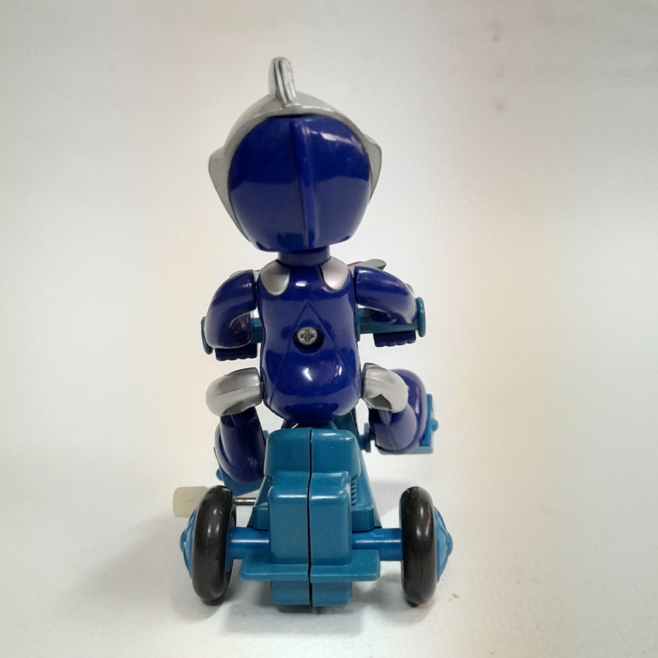 ตุ๊กตาพลาสติกอุลตร้าแมนคอสมอส ลูน่าโหมด ถีบจักรยาน ไขลาน ไม่ได้เช็คสภาพ งานไทย มีปั๊มลิขสิทธิ์สมโพธิ์ แสงเดือนฉาย งานเก่าสะสมหายาก