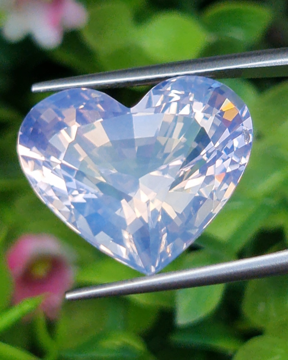 พลอย ลาเวนเดอร์ ควอตซ์ Lavender Quartz 17.76 กะรัต (Cts.) พลอยแท้ อัญมณีมงคลประจําวันเกิด เครื่องประดับพลอย