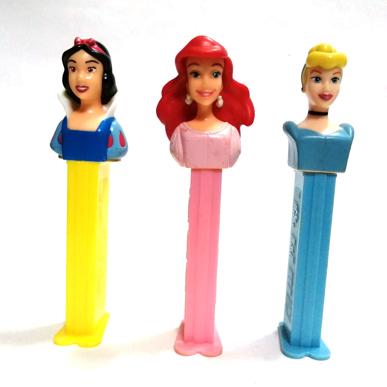 ของสะสมเจ้าหญิงดิสนีย์ กล่องใส่ขนมเพซรุ่นเก่า :-เจ้าหญิงสโนว์ไวท์,แอเรี่ยล,ซินเดอเรลล่า Pez dispenser old Disney princess Collection: Snow White, Ariel, Cinderella***ไม่มีขนม