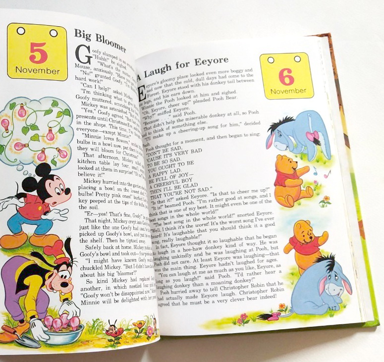 หนังสือภาพการ์ตูนดิสนีย์น่ารัก ปกแข็ง ฉบับภาษาอังกฤษ เล่าเรื่องราวของทุกวันในฤดูใบไม้ร่วง ผ่านตัวการ์ตูนจากดิสนีย์ Story a Day for every day of the year , Autumn