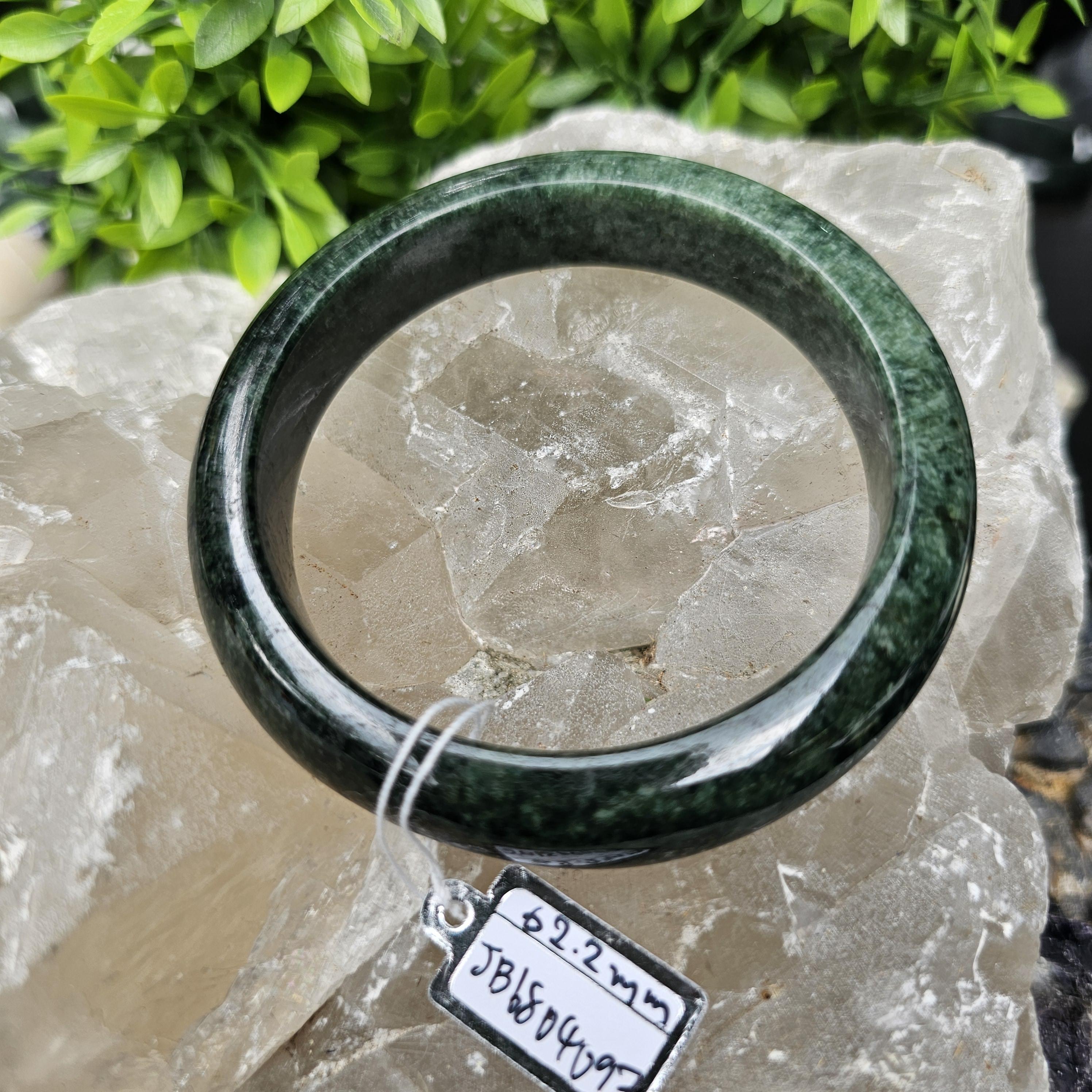 JB6804097 หยก พม่า แท้ Jade กำไลหยก 62.2 มม. (Jadeite bracelet) พม่า (Myanmar)