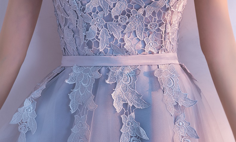 Pre-order ชุดราตรี แขนสั้น แต่งผ้าลูกไม้ กระโปรงตาข่าย เรียบหรู (ซิปหลัง)