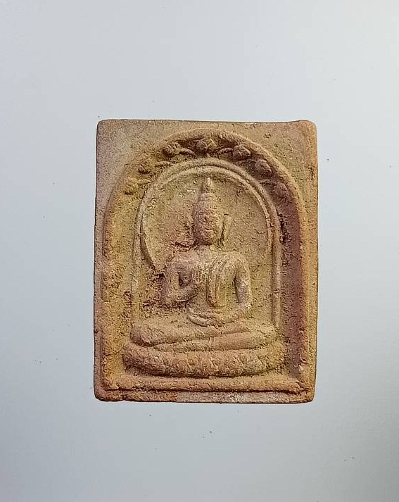 ผ2814 พระสมเด็จปรกโพธิ์ ปางประทานพร เนื้อดิน ไม่ทราบที่ครับ