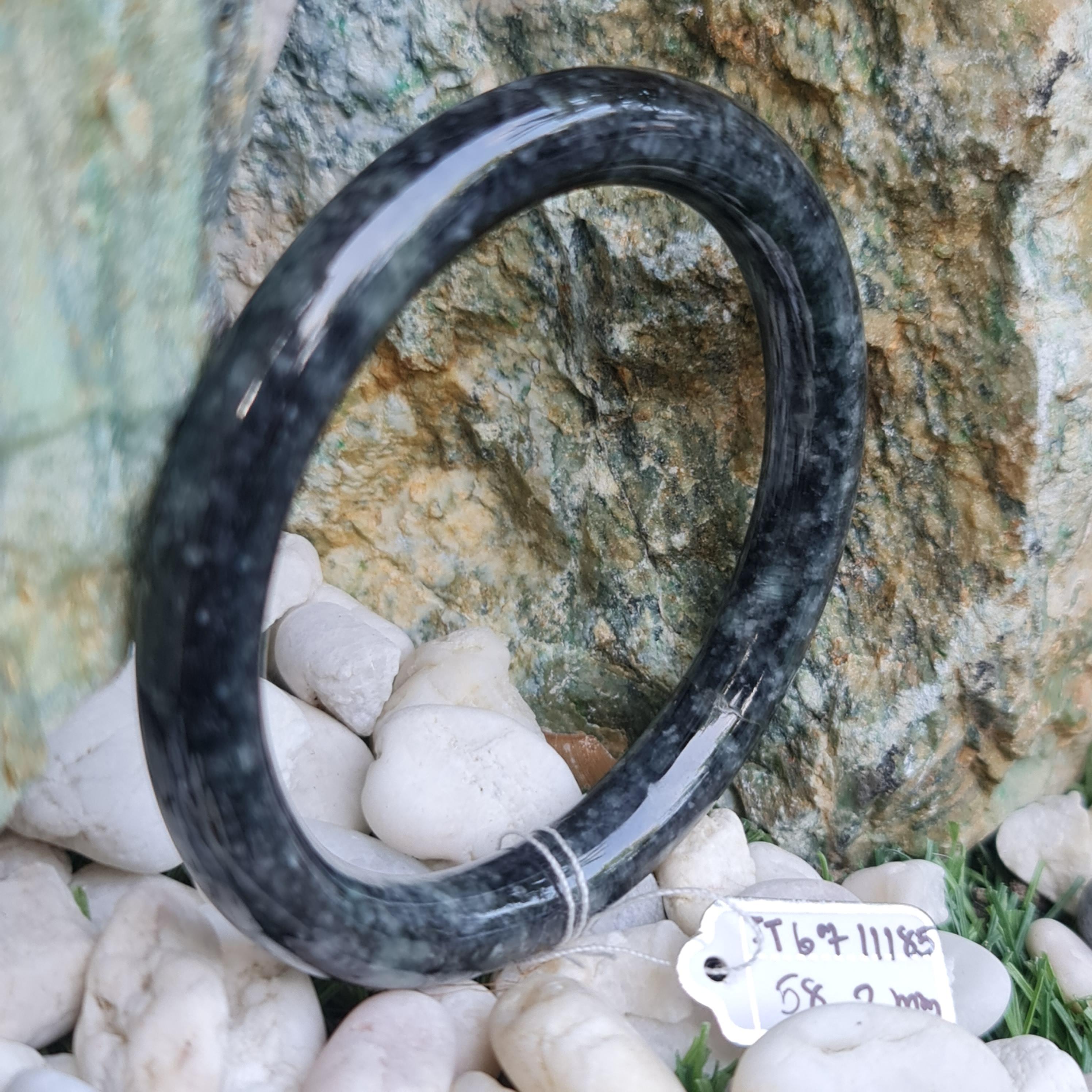 JT6711185 หยก พม่า แท้ Jade กำไลหยก 58.2 มม. (Jadeite bracelet) พม่า (Myanmar)