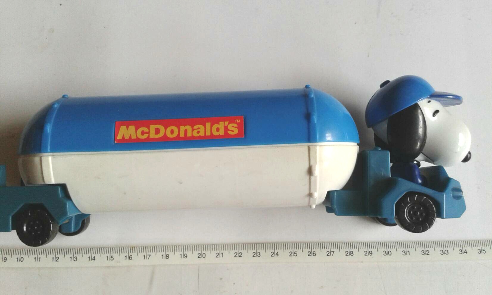 ของสะสมจากแมคโดนัลด์ " สนู๊ปปี้ Snoopy" ชุด 50 ปีแมคโดนัลด์