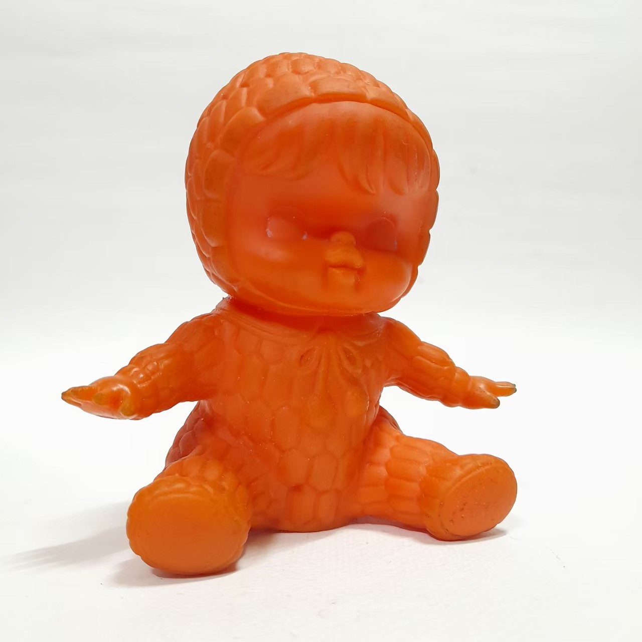 ตุ๊กตางานไทย***มีตำหนิบ้าง ตามภาพ vintage baby doll ไม่มีปั๊ม แคแรคเตอร์ ยางโปร่ง มือสองมีรอย ขายตามสภาพงานเก่า