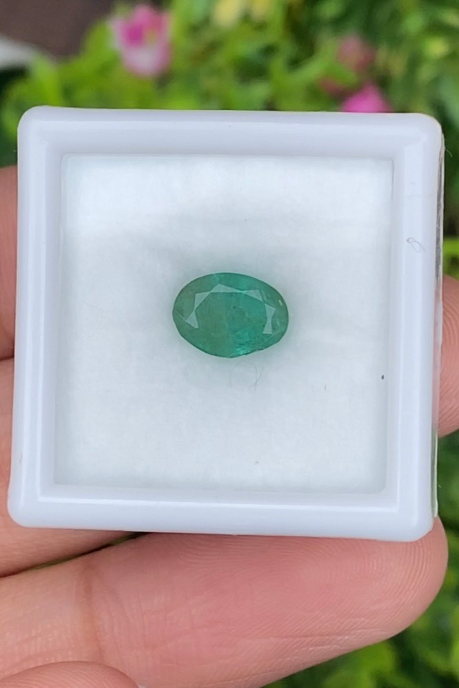 พลอย มรกต Natural Emerald แซมเบีย 1.12 กะรัต (Cts.) พลอยแท้ อัญมณีมงคลประจําวันเกิด เครื่องประดับพลอย