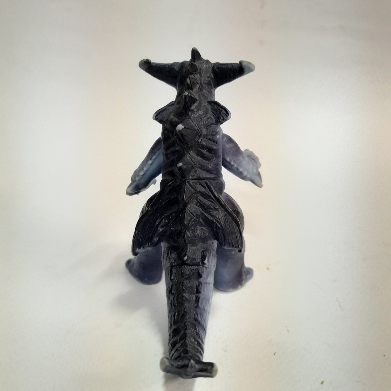 มีหลายภาพ,ซอฟ 3.5-4นิ้ว สัตว์ประหลาดลาโกลัส จากอุลตร้าแมนแม๊กซ์ มือสองสภาพดี ไม่พบบ่อย มีรอยบ้าง